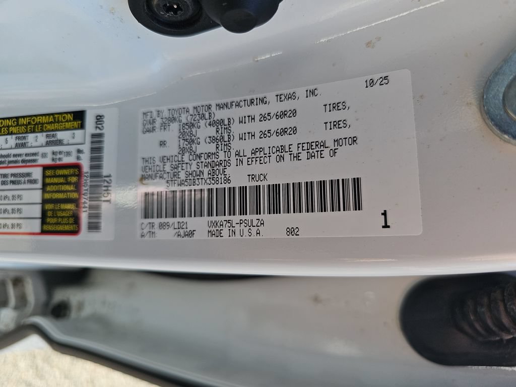 Used 2026 Toyota Tundra Limited AWD/4WD image 34