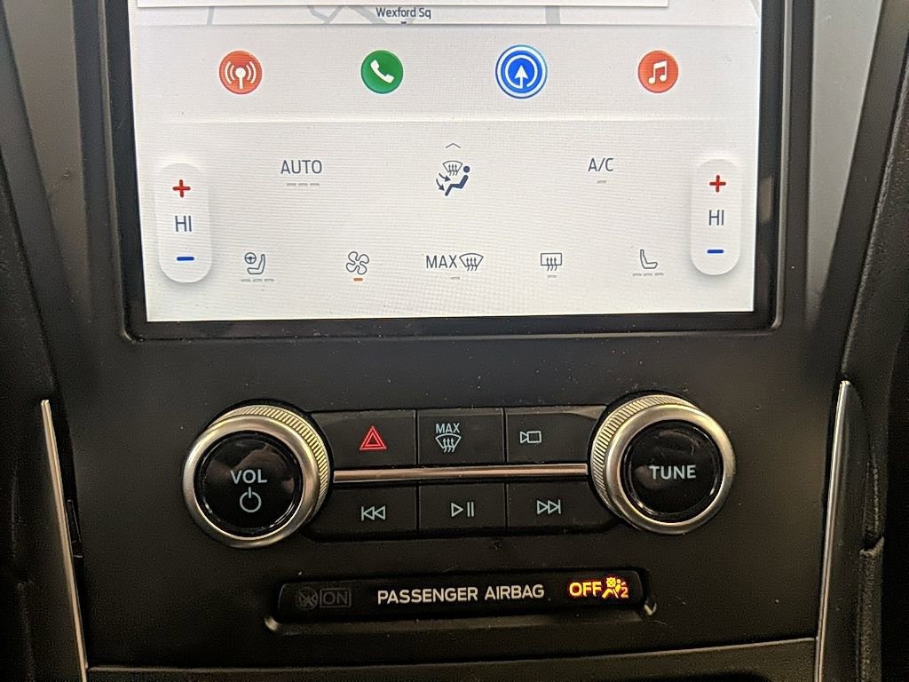 Certified 2024 Ford Edge Titanium w/ Equipment Group 301A image 22