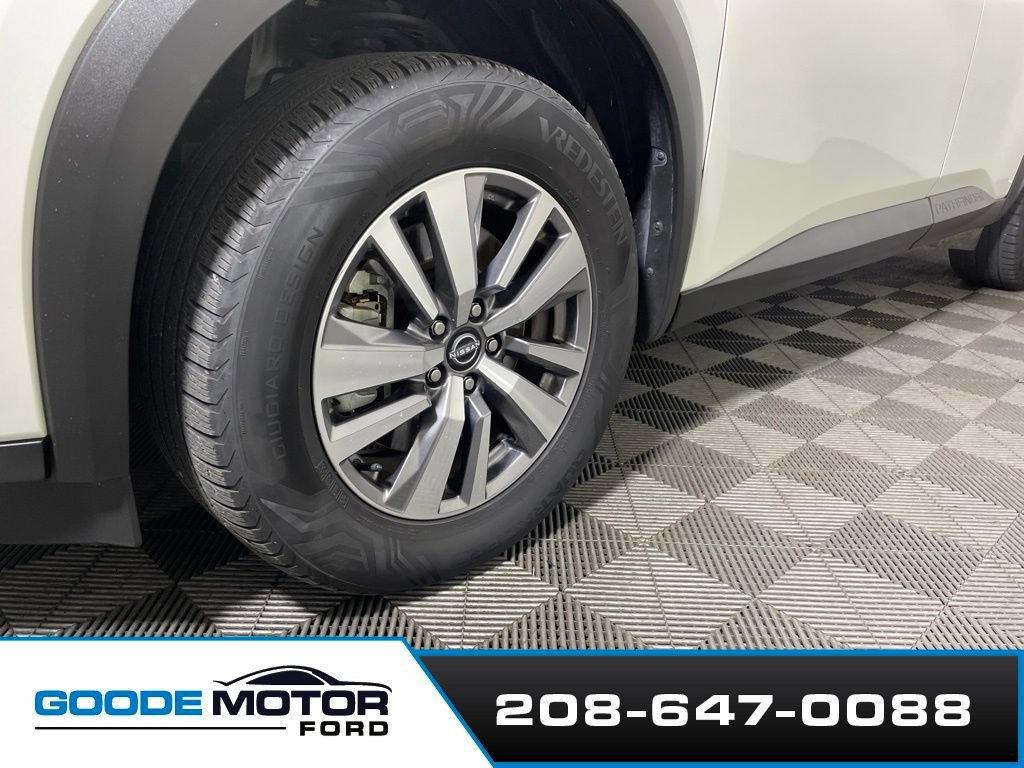Used 2022 Nissan Pathfinder SL w/ Cargo Package AWD/4WD image 27