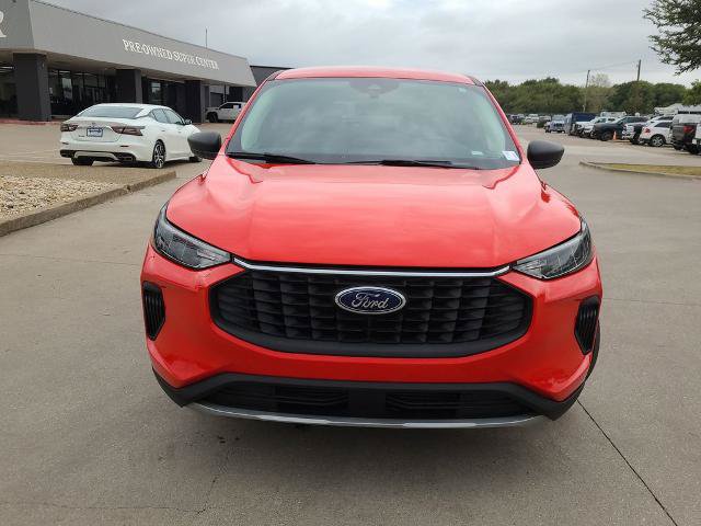 Certified 2024 Ford Escape Active FWD image 2