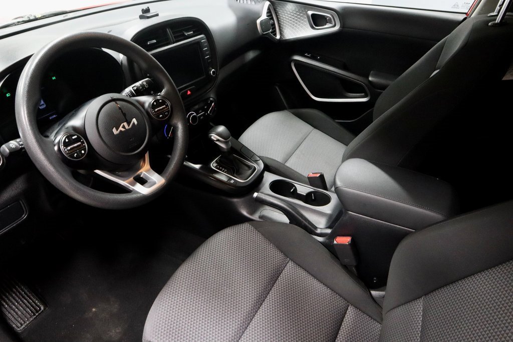 Used 2024 Kia Soul LX w/ Option Group 015 image 22