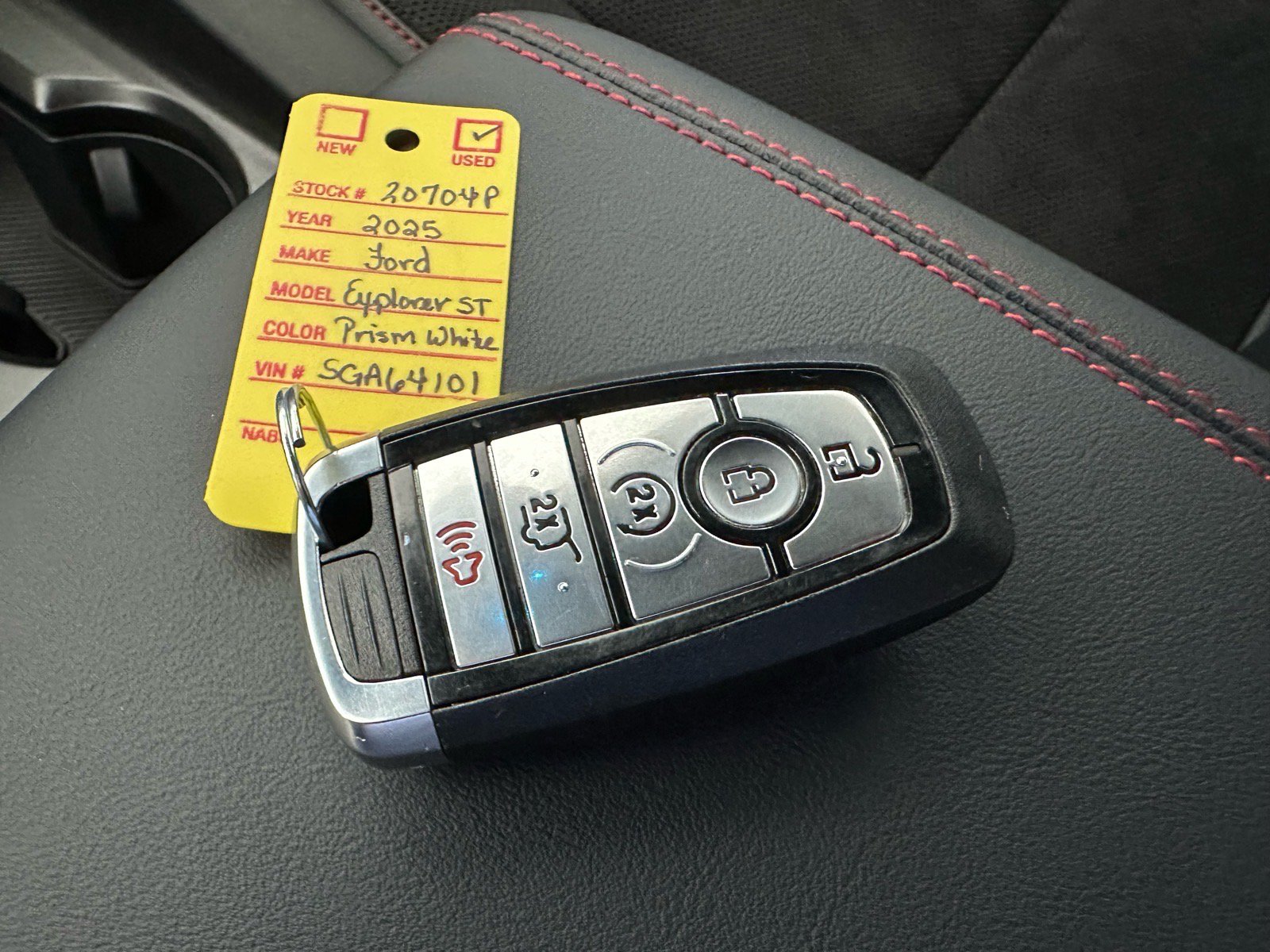 Certified 2025 Ford Explorer ST RWD image 35