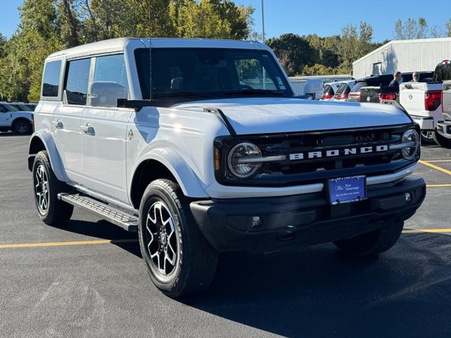 Certified 2024 Ford Bronco Outer Banks AWD/4WD image 2