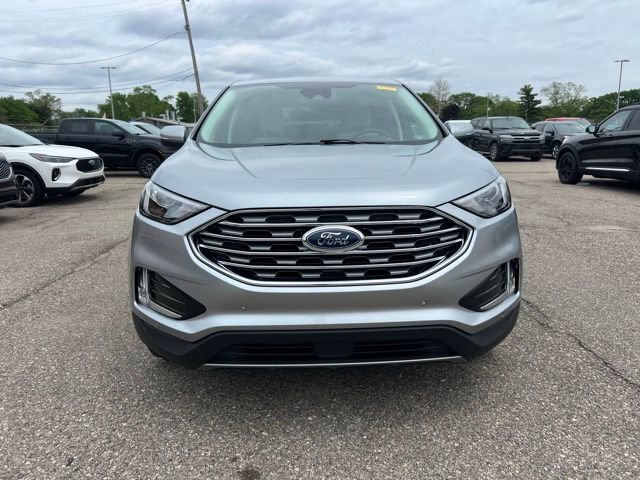 Certified 2024 Ford Edge Titanium AWD/4WD image 2