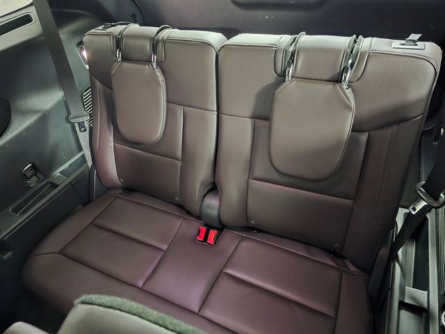 Certified 2025 Ford Explorer Platinum w/ LUX Leather Package AWD/4WD image 20