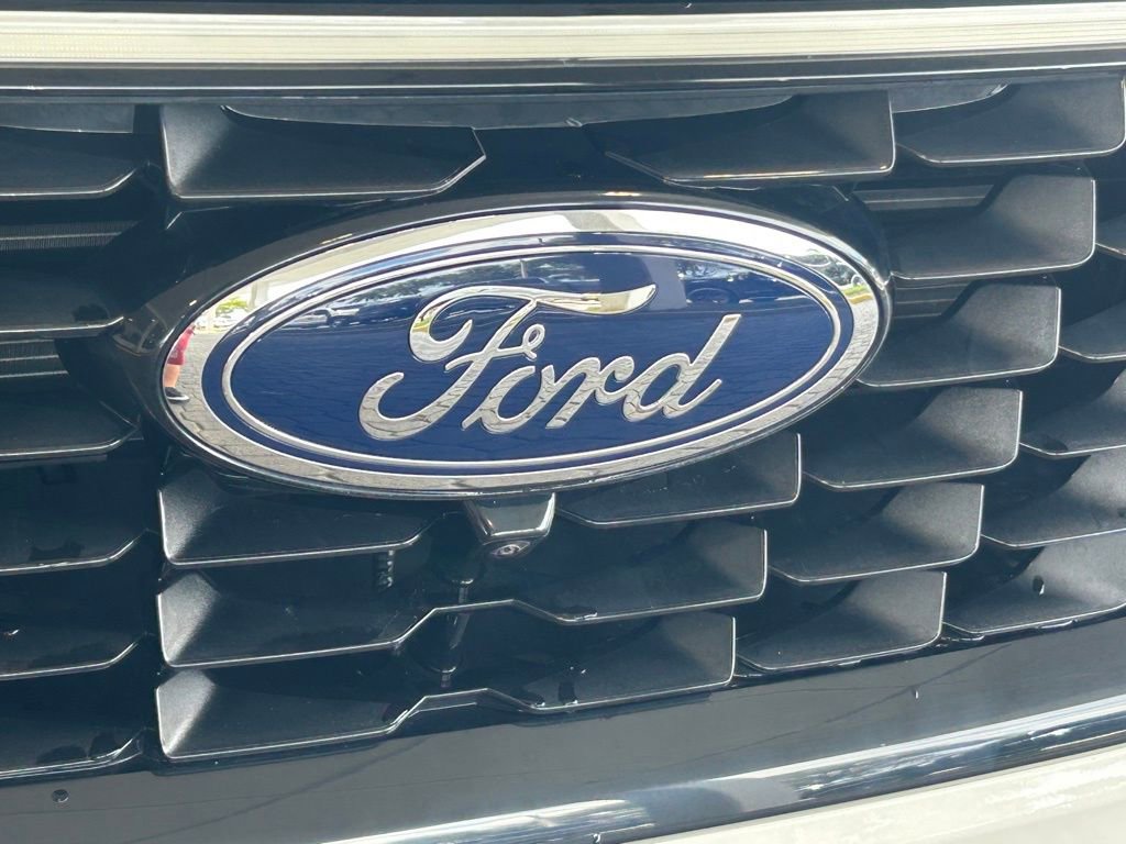 Certified 2024 Ford Escape SE w/ PHEV Premium Package FWD image 20