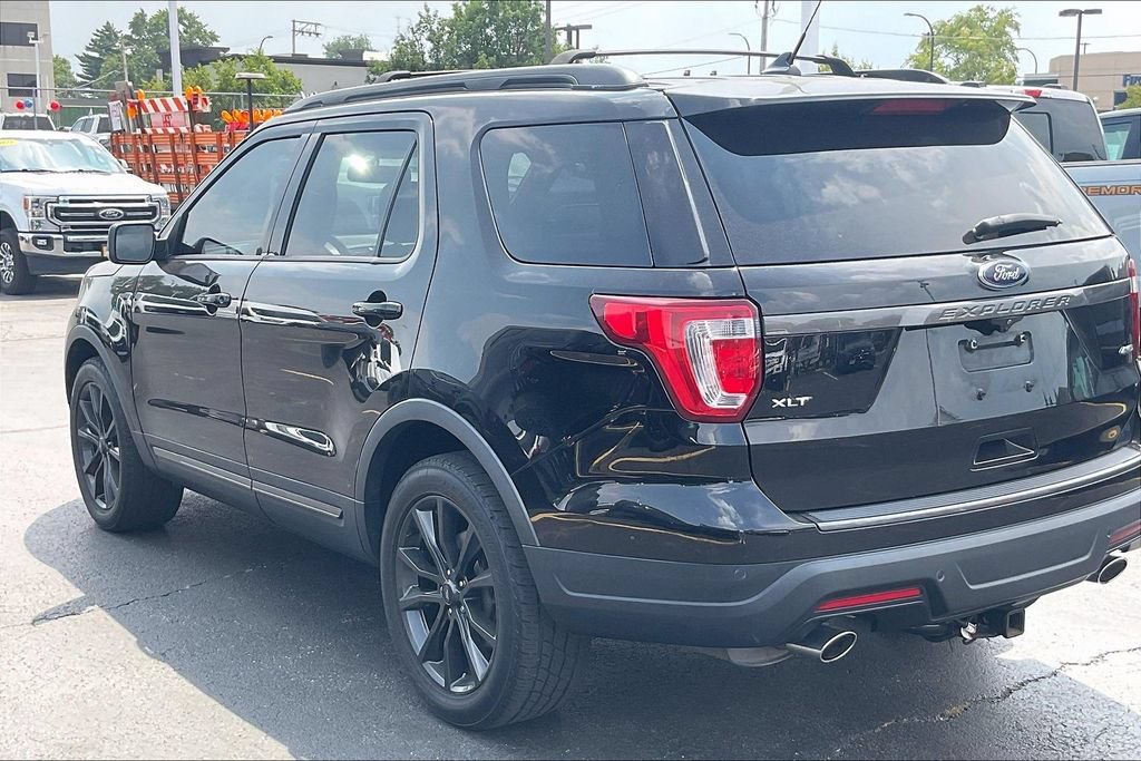 Certified 2019 Ford Explorer XLT w/ Equipment Group 202A AWD/4WD image 10