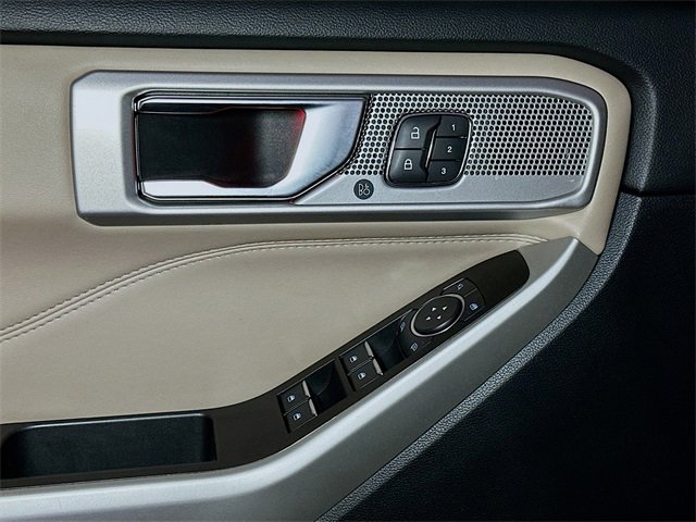 Certified 2021 Ford Explorer Limited w/ Hybrid Equipment Group 310A image 13