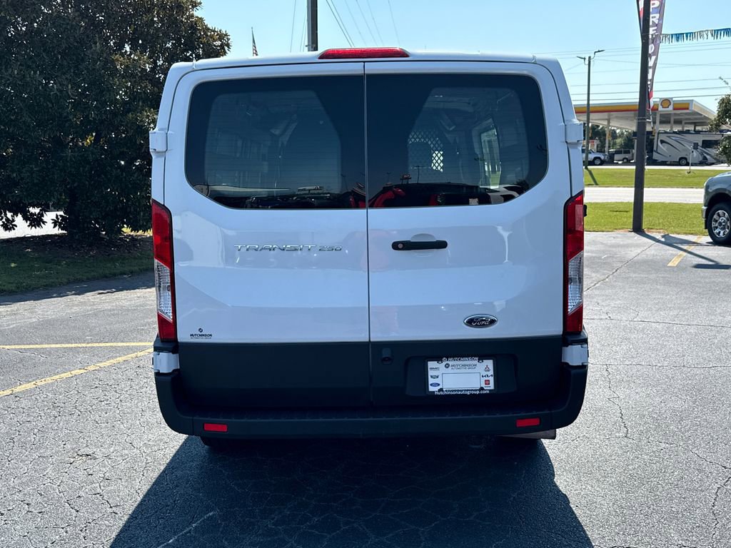 Certified 2023 Ford Transit 250 Low Roof w/ Exterior Upgrade Package RWD image 4