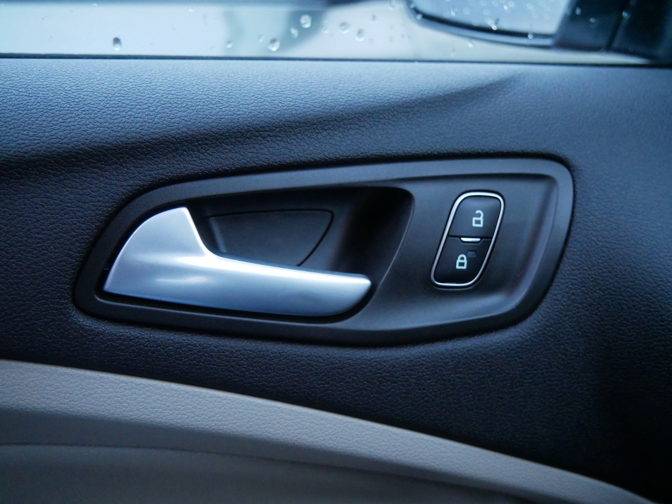 Certified 2019 Ford Escape SE image 27