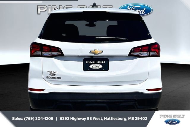 Used 2022 Chevrolet Equinox LS image 3