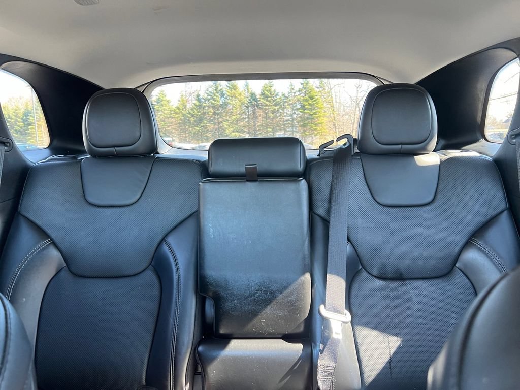 Used 2020 Jeep Cherokee Limited AWD/4WD image 39