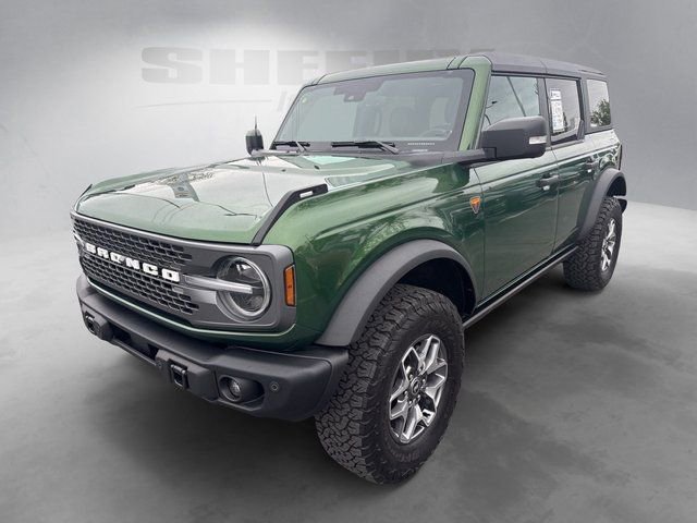 Certified 2025 Ford Bronco Badlands AWD/4WD image 13