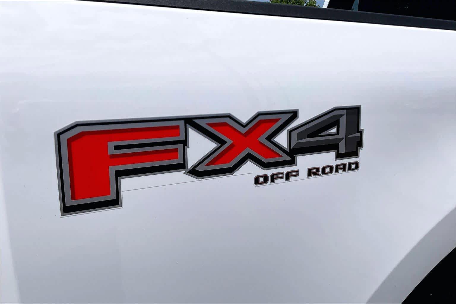 Certified 2024 Ford F250 XLT w/ FX4 Off-Road Package AWD/4WD image 10