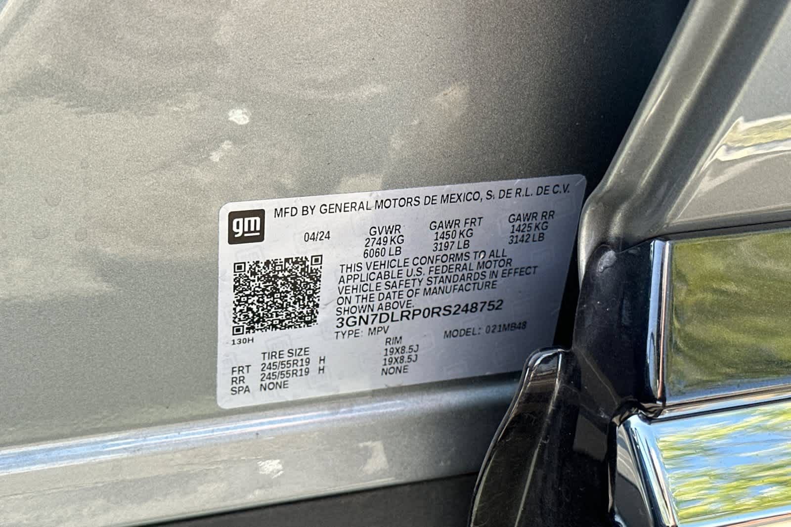 Used 2024 Chevrolet Equinox EV LT FWD image 29