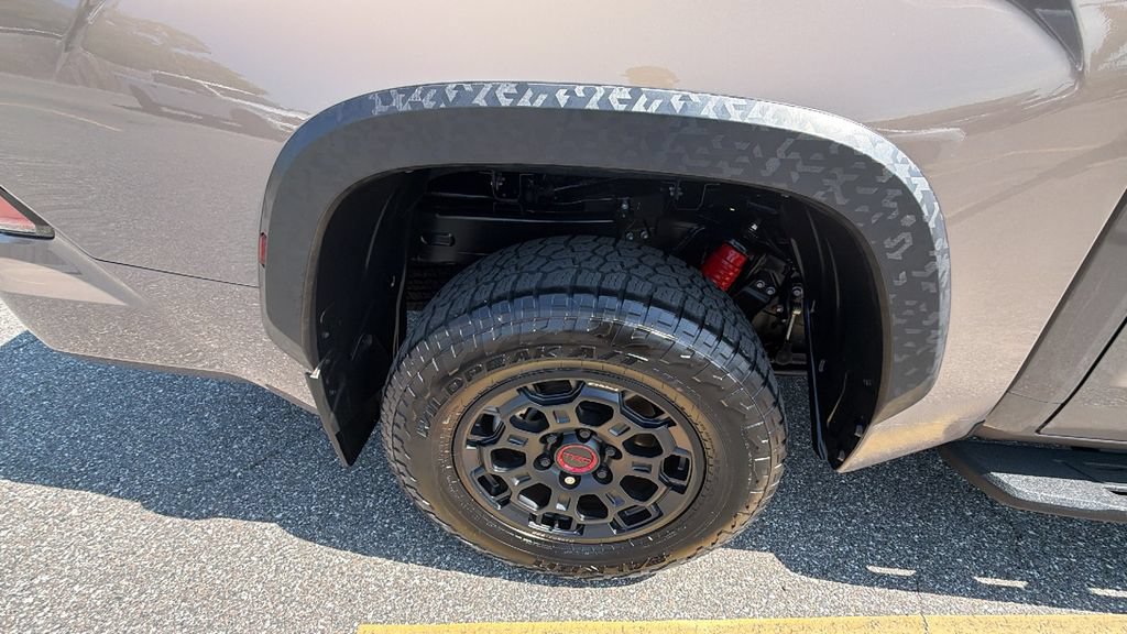 Used 2025 Toyota Tundra TRD Pro AWD/4WD image 11