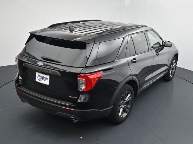 Certified 2024 Ford Explorer XLT w/ Equipment Group 202A AWD/4WD image 31