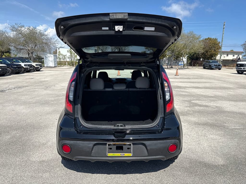 Used 2018 Kia Soul image 24