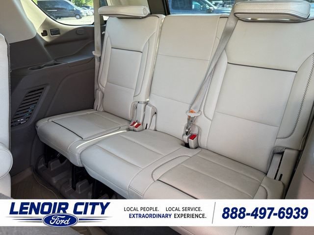 Used 2021 GMC Yukon Denali w/ Denali Premium Package AWD/4WD image 12
