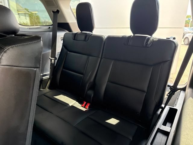 Certified 2022 Ford Explorer Limited w/ Equipment Group 301A AWD/4WD image 45