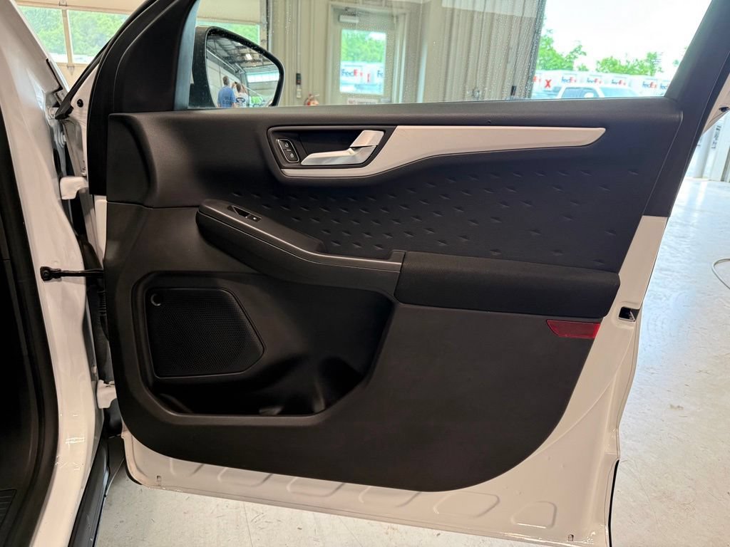 Certified 2020 Ford Escape SE AWD/4WD image 29