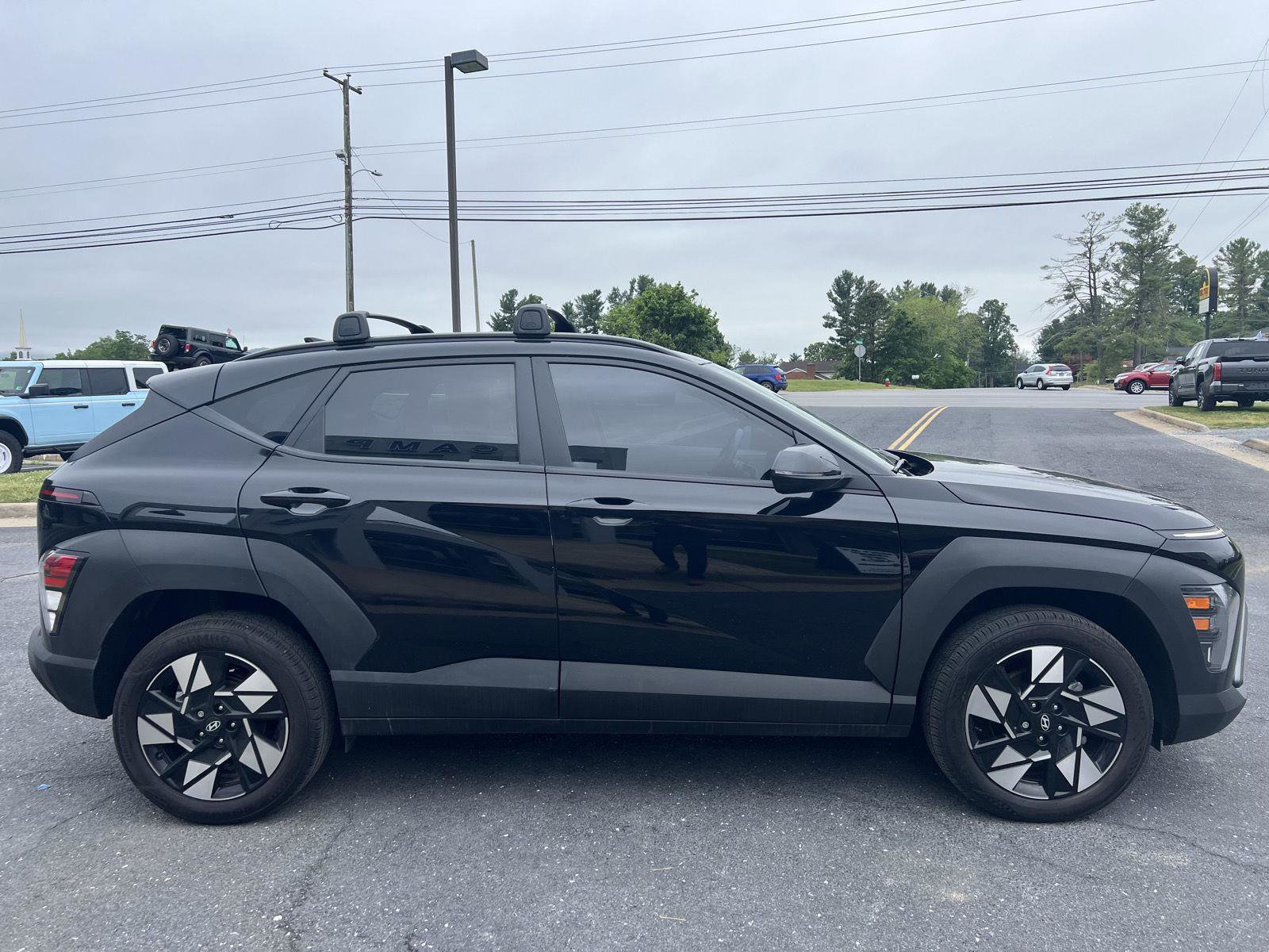 Used 2024 Hyundai Kona SEL w/ Convenience Package AWD/4WD image 6
