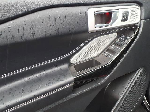 Certified 2022 Ford Explorer ST w/ Equipment Group 401A image 5