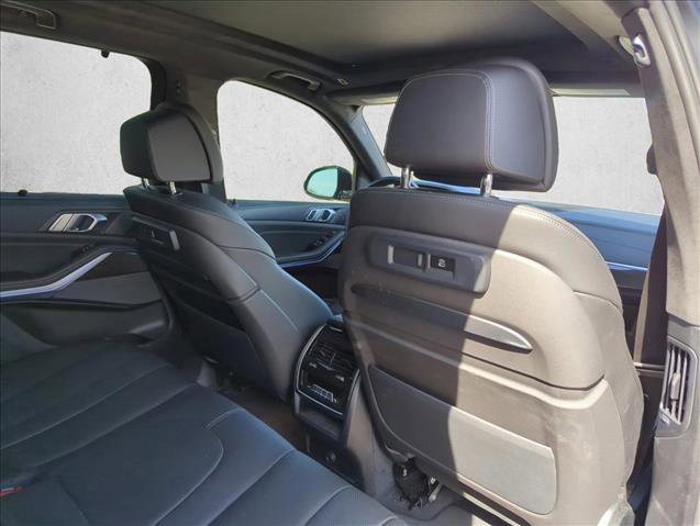 Used 2022 BMW X5 M50i w/ Executive Package AWD/4WD image 22