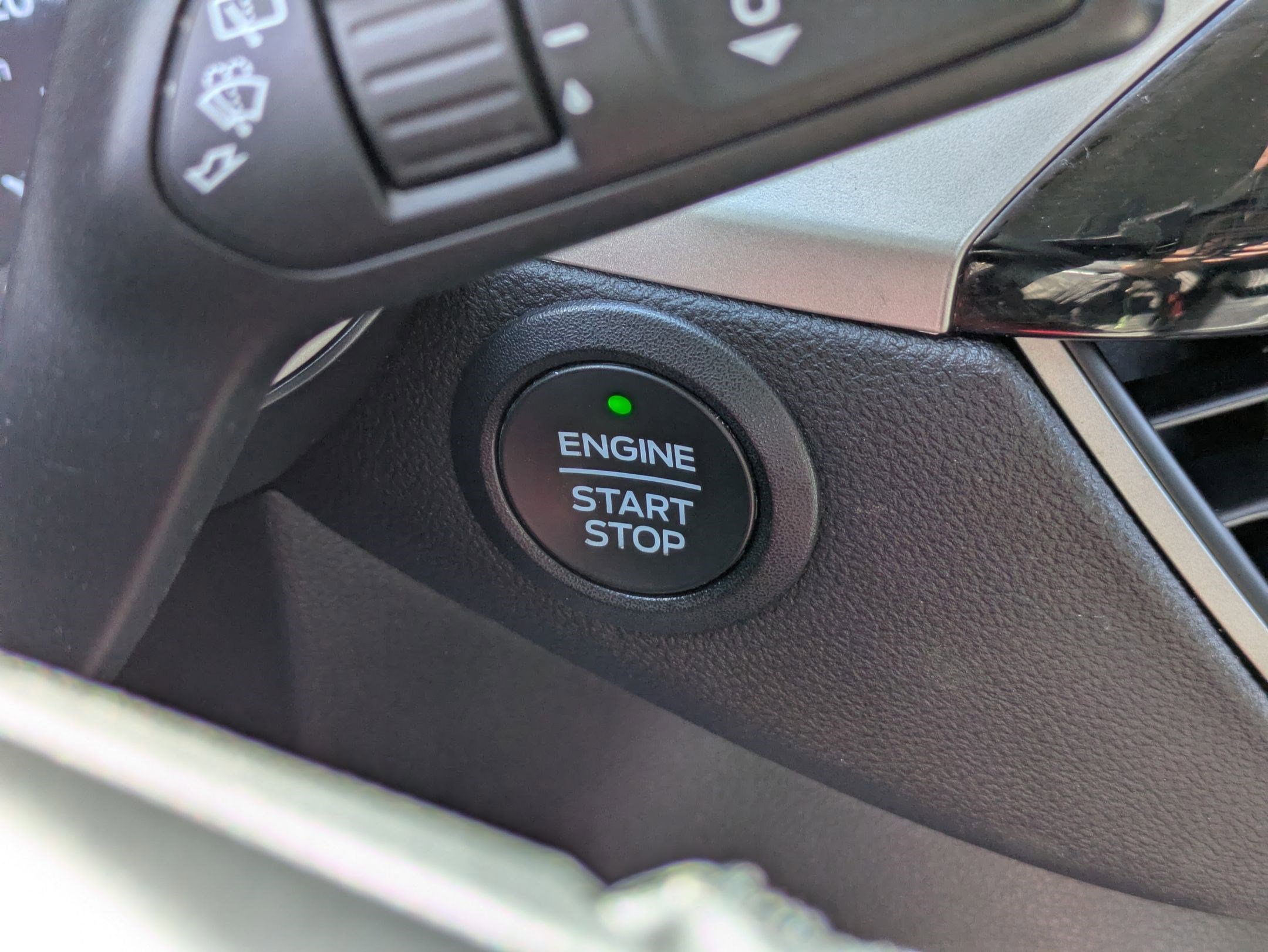 Certified 2022 Ford Escape SE w/ Convenience Package FWD image 23