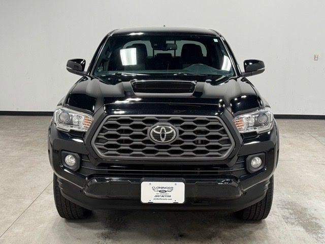 Used 2020 Toyota Tacoma TRD Sport w/ Technology Package AWD/4WD image 4