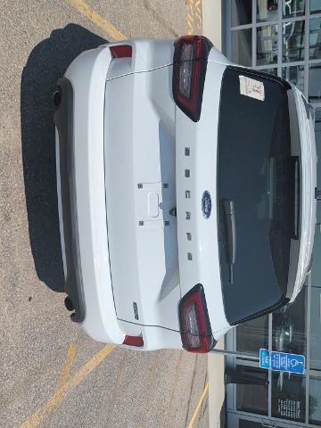 Certified 2023 Ford Escape ST-Line Select AWD/4WD image 4