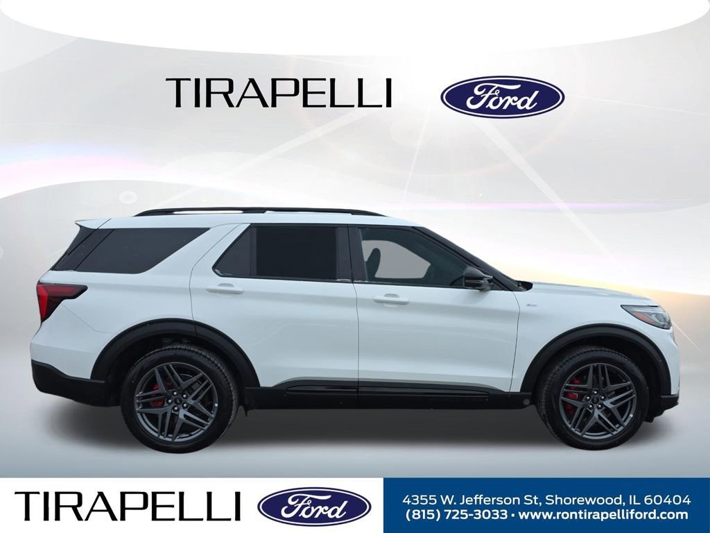 Certified 2025 Ford Explorer ST-Line w/ ST-Line Street Pack image 8
