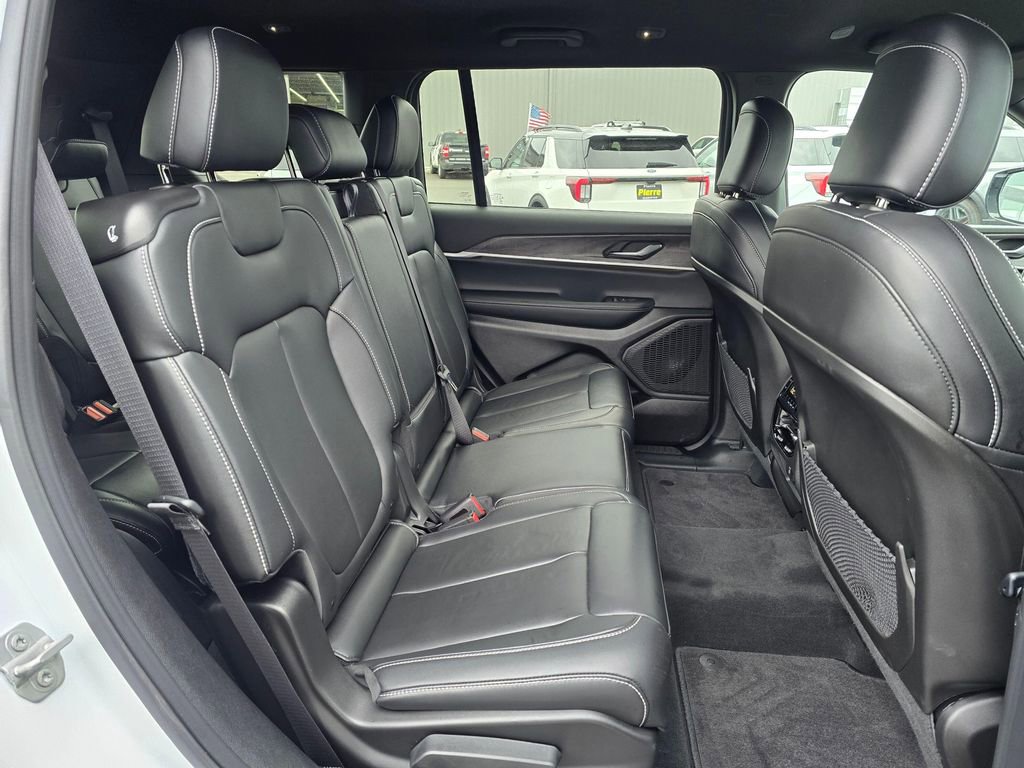 Used 2025 Jeep Grand Cherokee L Limited w/ Trailer Tow Package image 14