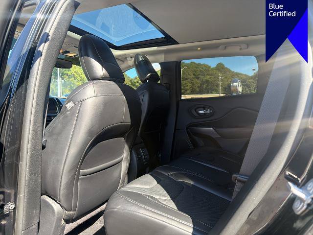 Used 2019 Jeep Cherokee Limited AWD/4WD image 11