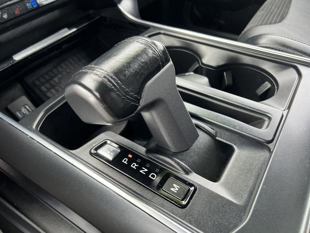 Certified 2022 Ford F150 Raptor w/ Equipment Group 801A High image 21