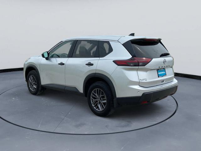 Used 2025 Nissan Rogue S FWD image 4