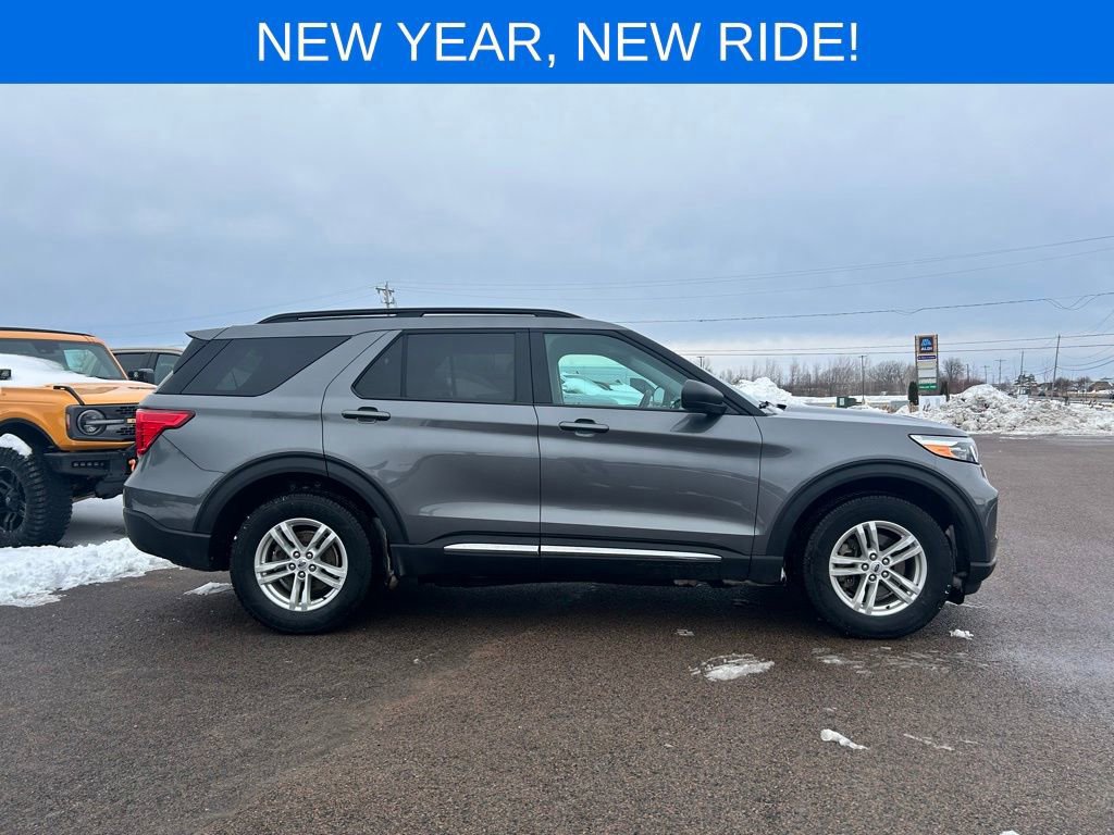 Certified 2023 Ford Explorer XLT w/ Class IV Trailer Tow Package image 7