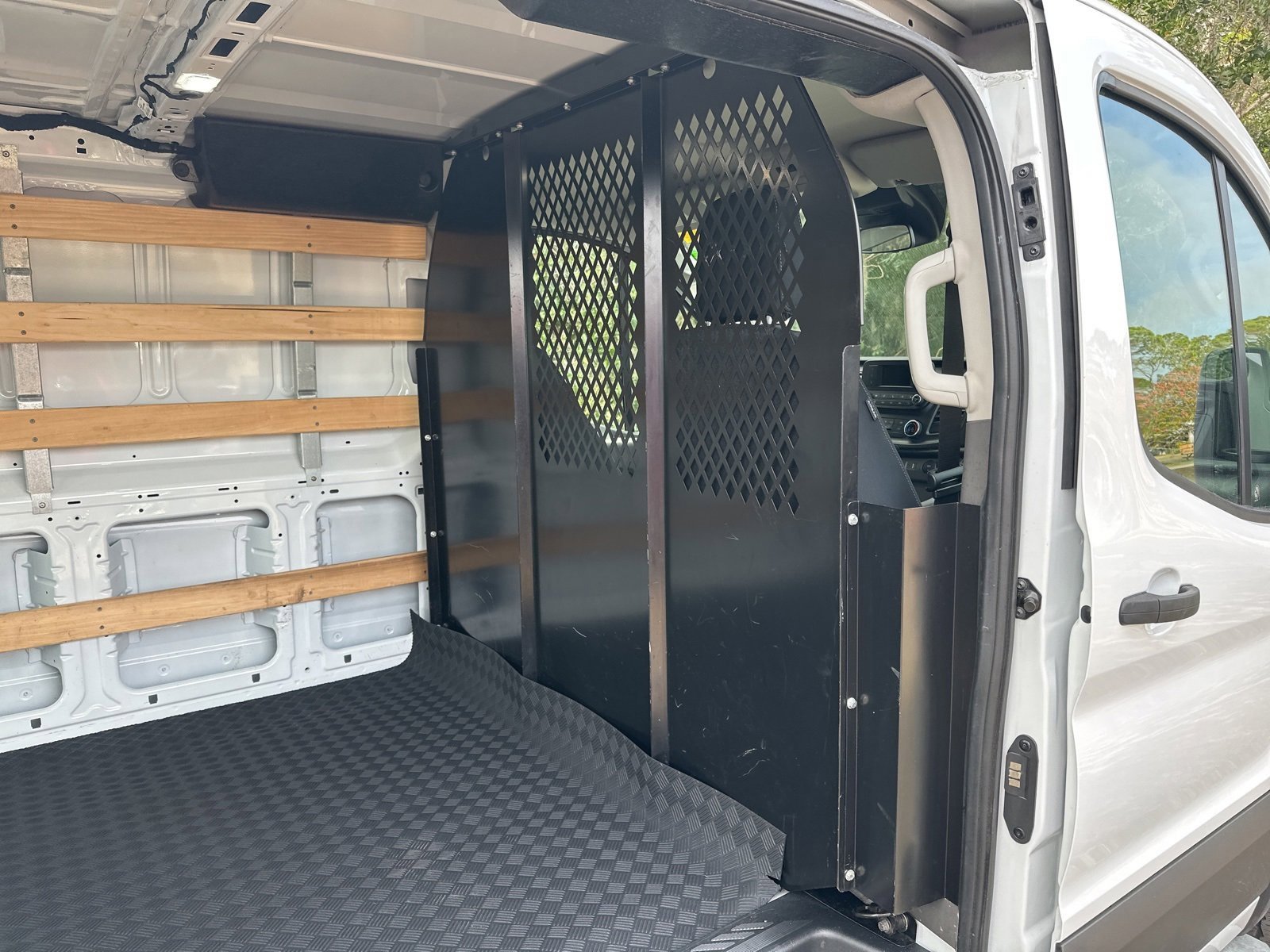 Certified 2024 Ford Transit 250 Base w/ Exterior Upgrade Package image 4