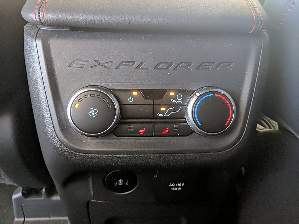 Certified 2025 Ford Explorer ST AWD/4WD image 17