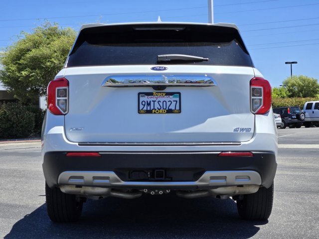 Certified 2023 Ford Explorer XLT w/ Equipment Group 202A AWD/4WD image 5
