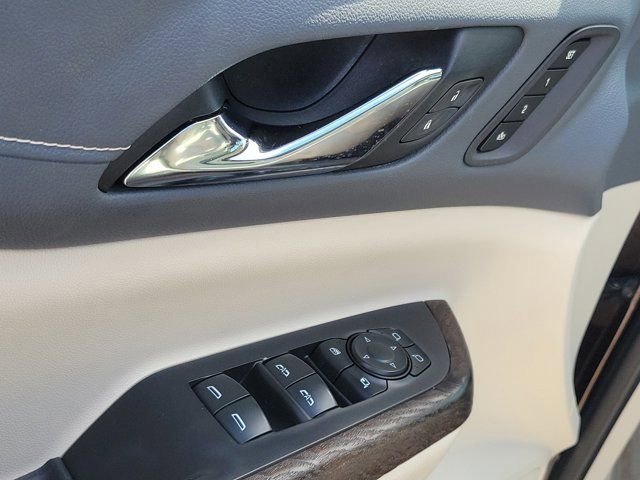 Used 2021 GMC Acadia Denali w/ Denali Technology Package FWD image 26