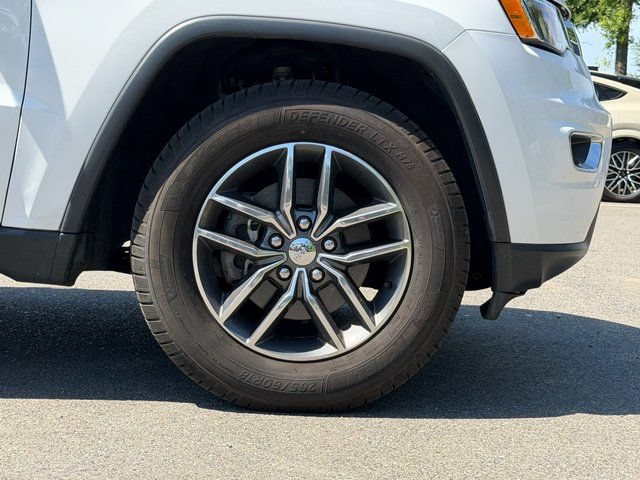 Used 2017 Jeep Grand Cherokee Limited AWD/4WD image 29