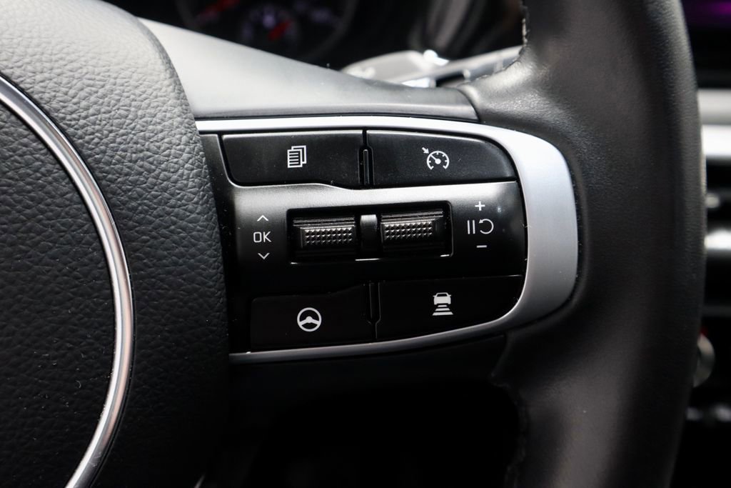 Used 2023 Kia K5 GT-Line image 32
