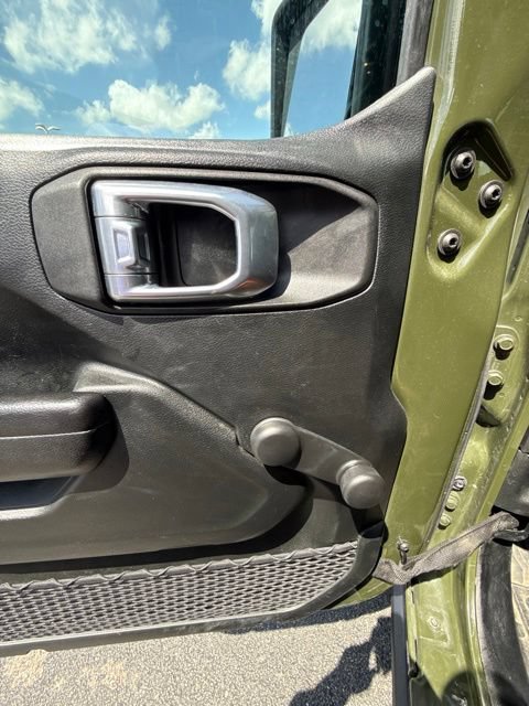 Used 2021 Jeep Wrangler Sport AWD/4WD image 11