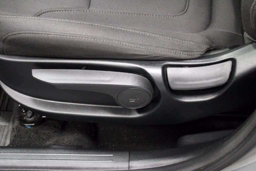 Used 2025 Hyundai Tucson SE FWD image 24