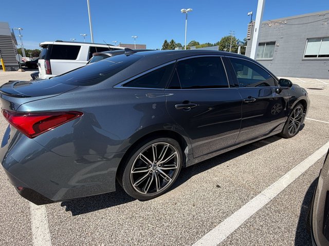 Used 2019 Toyota Avalon XSE w/ All Weather Liner Package FWD image 4