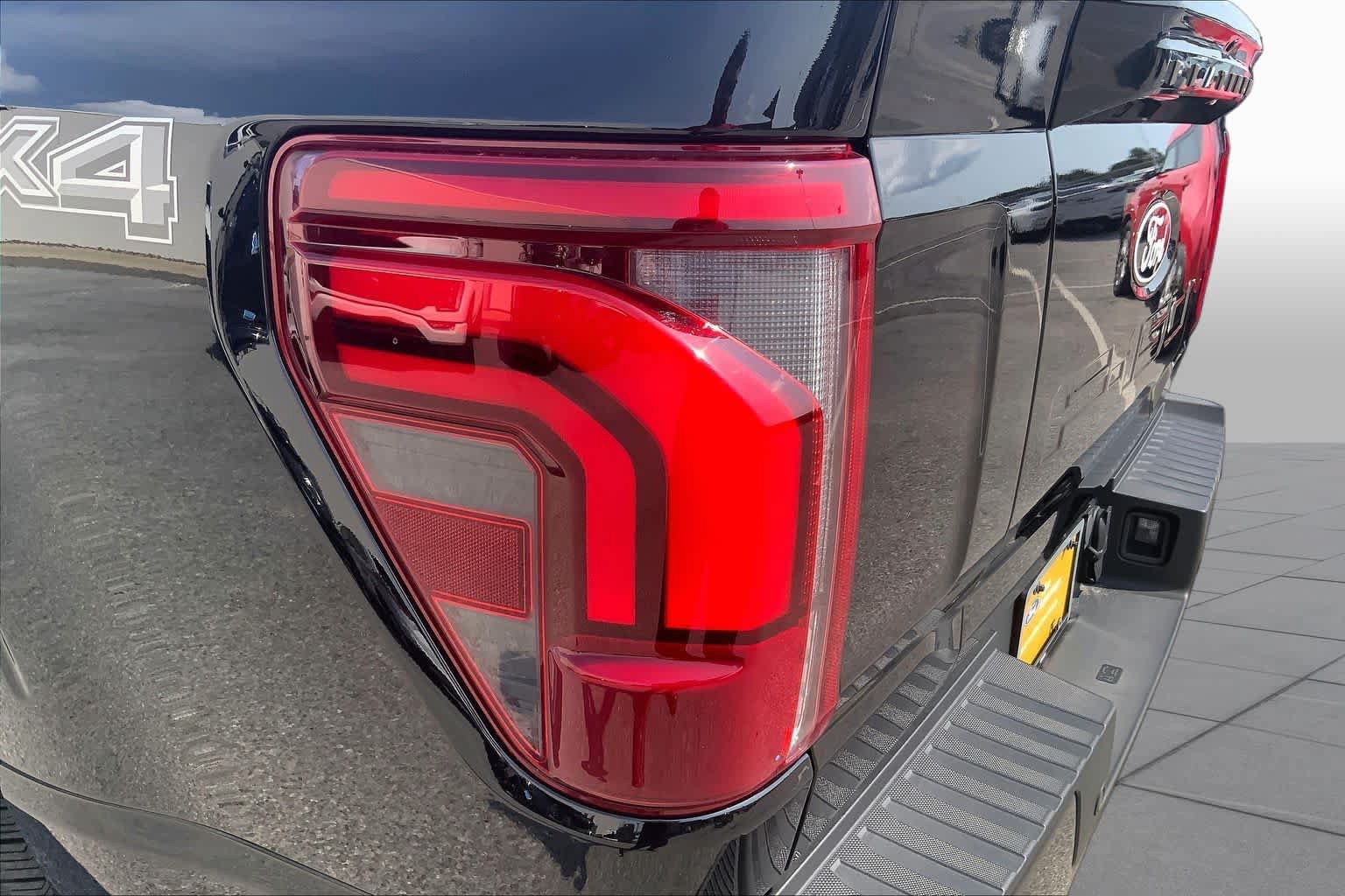 Certified 2025 Ford F150 Platinum AWD/4WD image 29