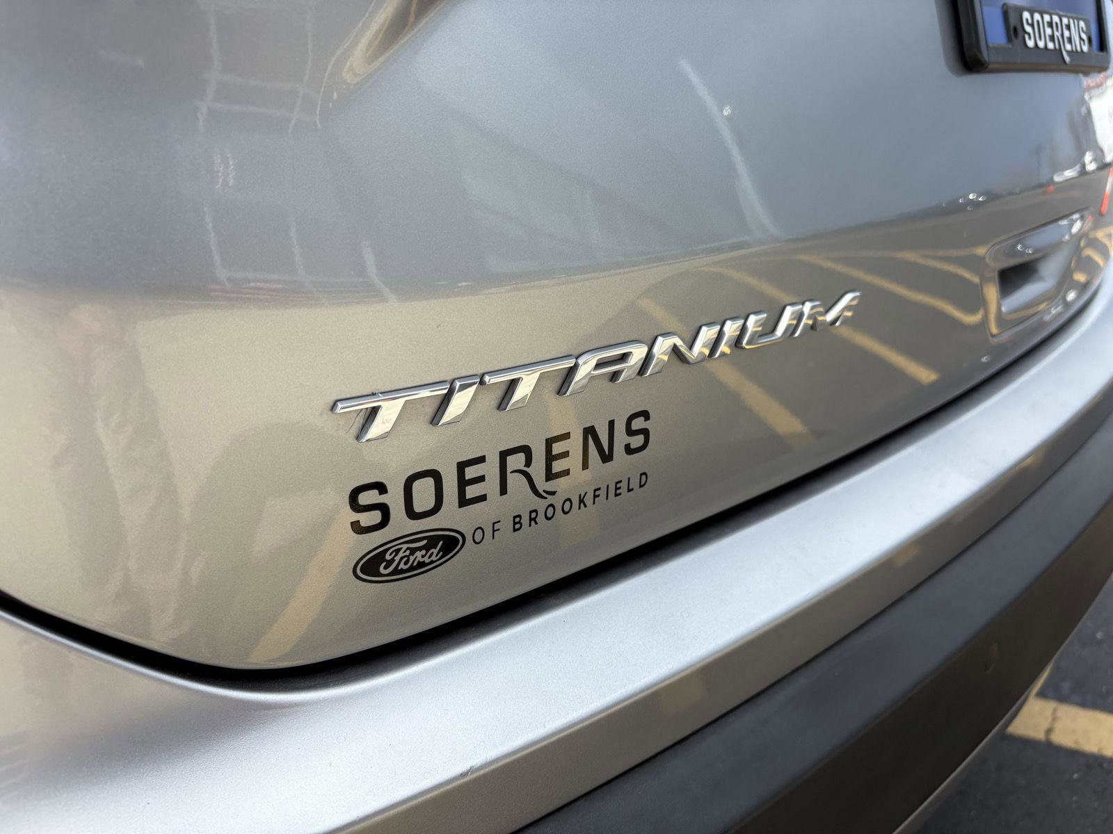 Certified 2022 Ford Edge Titanium AWD/4WD image 7
