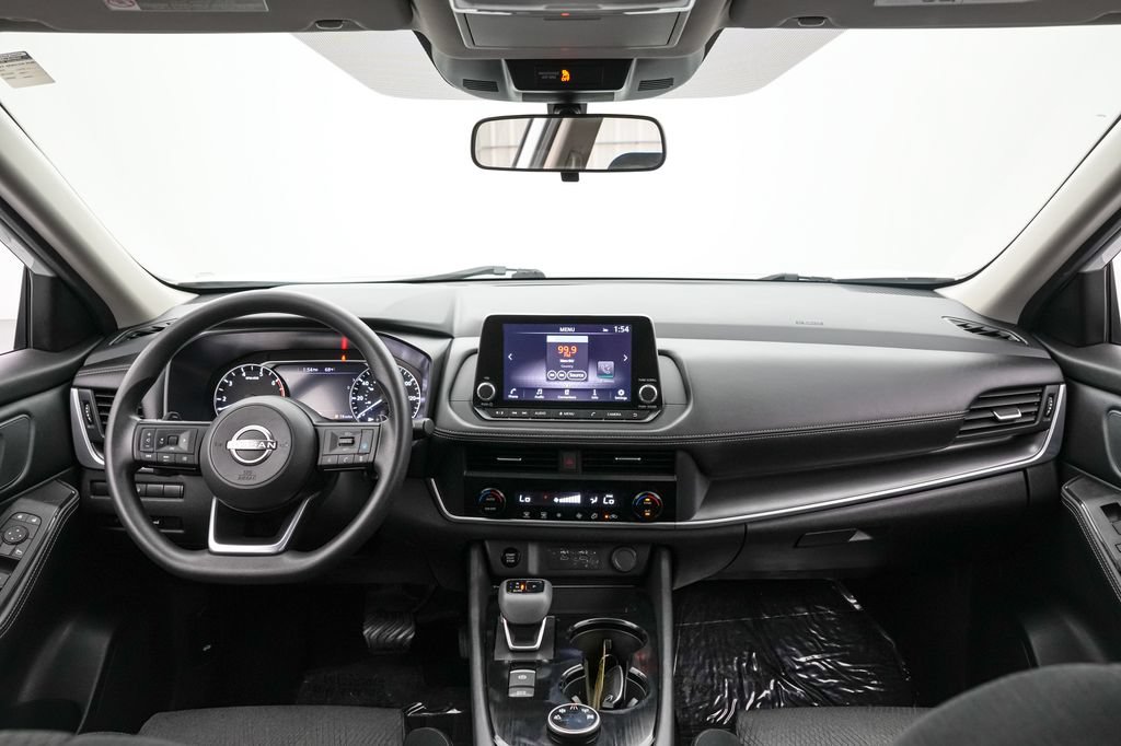 Used 2024 Nissan Rogue SV AWD/4WD image 14