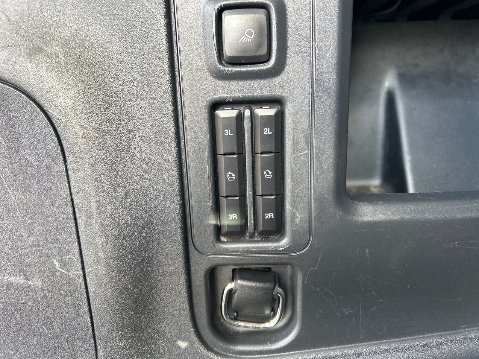 Certified 2025 Ford Expedition Active AWD/4WD image 18
